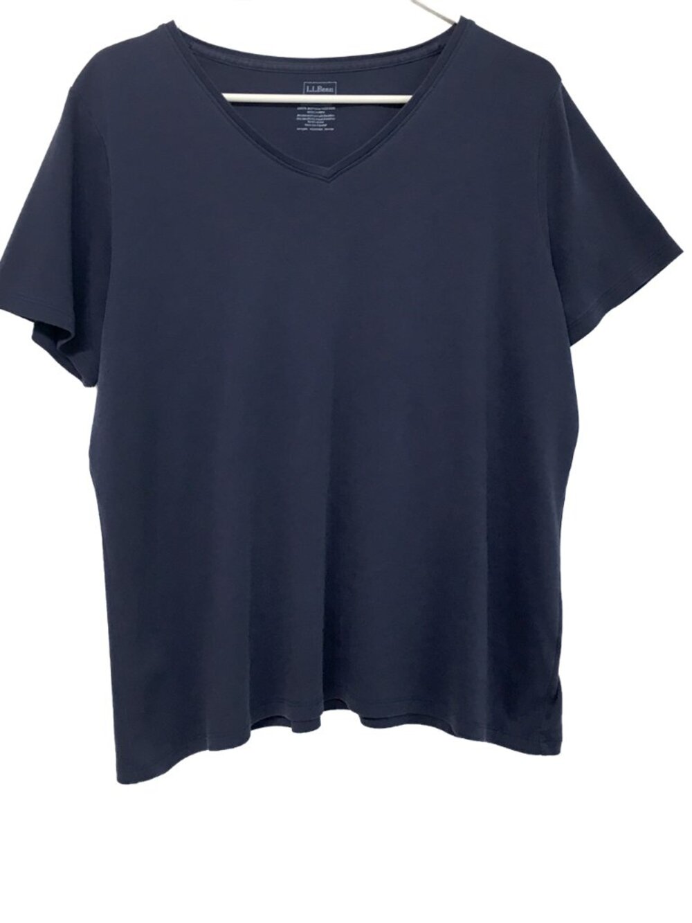 L.L. Bean Women's Navy Blue V-Neck T-Shirt Size 1X Plus